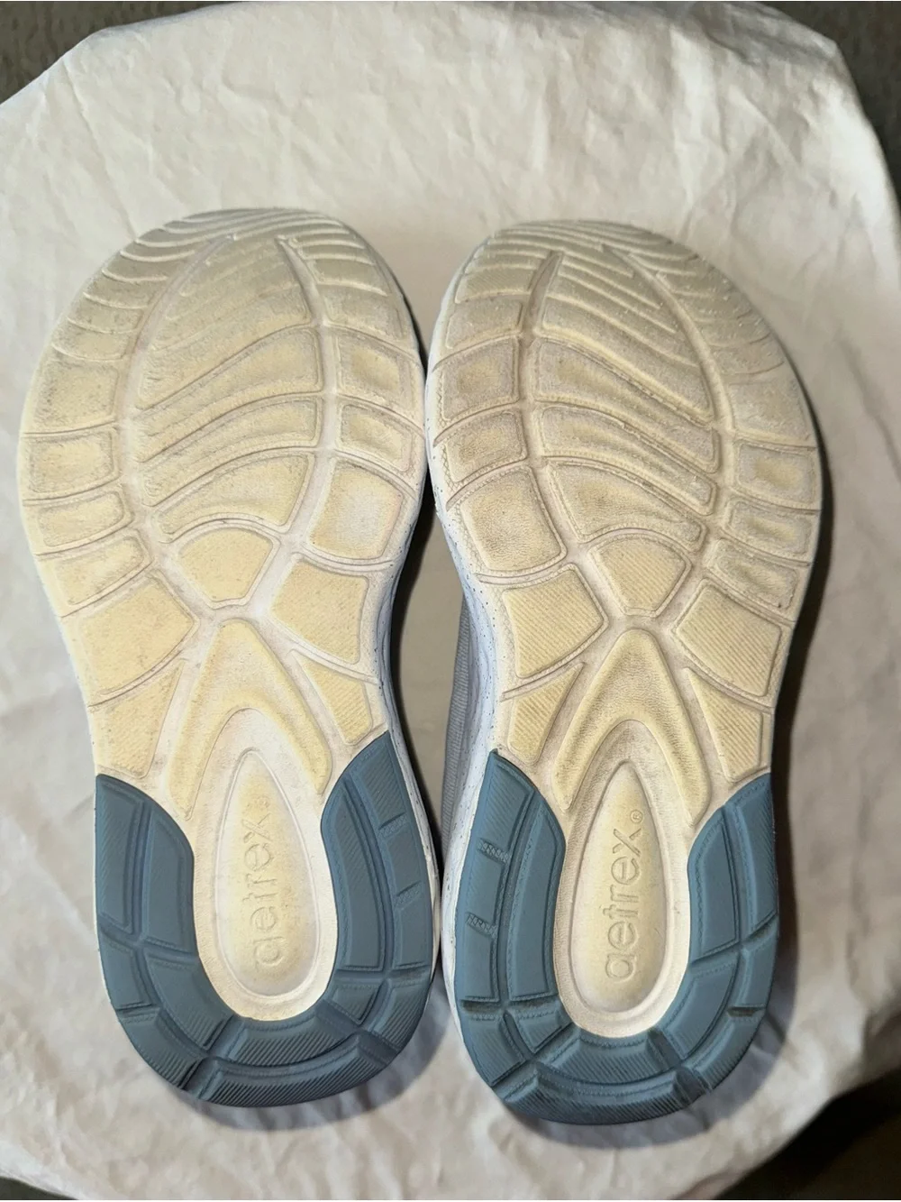 Aetrex “Danika” Light Blue Athletic Sneakers